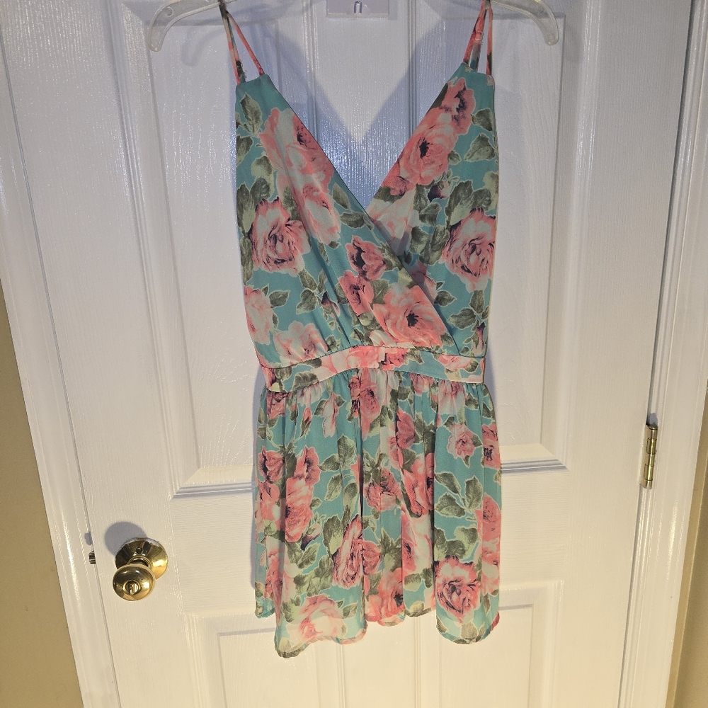 My Story Romper Womens Size medium Mint Green &‎ Pink Floral